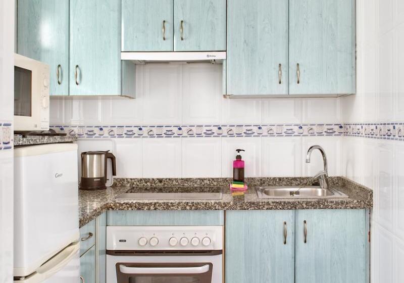 ‫فيلا غرفة نوم واحدة, The Float House River Kwai