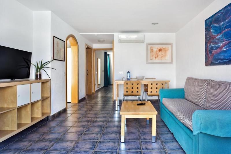 ‫فيلا غرفة نوم واحدة, The Float House River Kwai