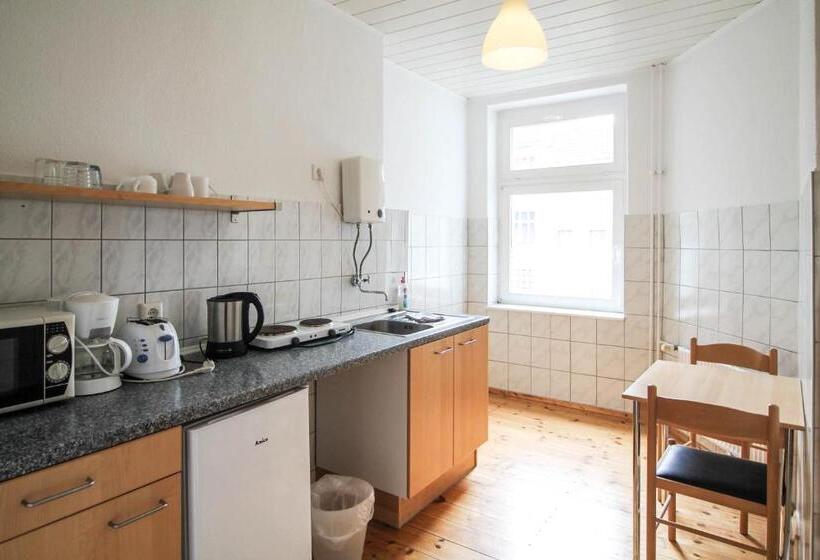 آپارتمان 1 خوابه, Apartments Kolo 77