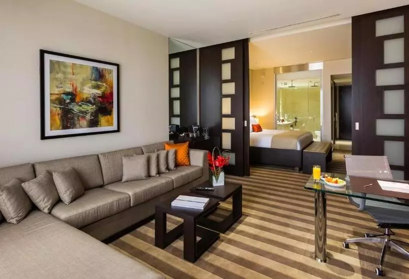 キングサイズベッドのデラックスルーム, Eb Hotel Miami Airport