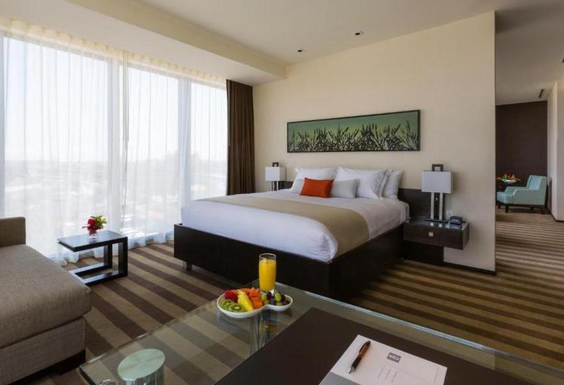 마스터 스위트, Eb Hotel Miami Airport