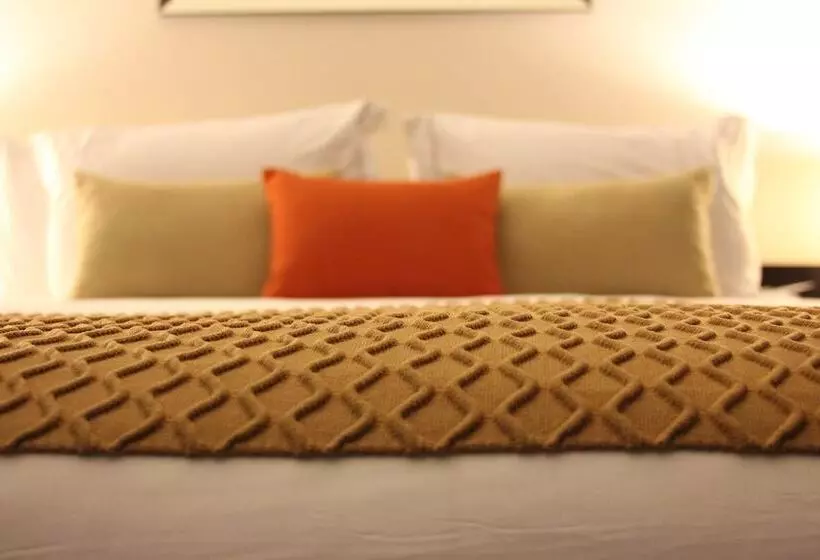 マスタースイートルーム, Eb Hotel Miami Airport