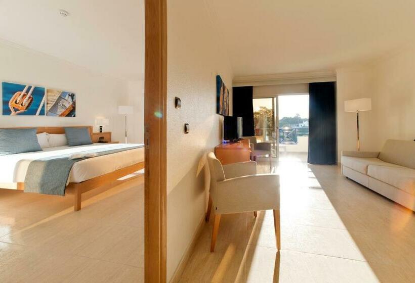 Семейный Номер, Ukino Palmeiras Village