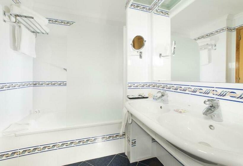 Семейный Номер, Ukino Palmeiras Village