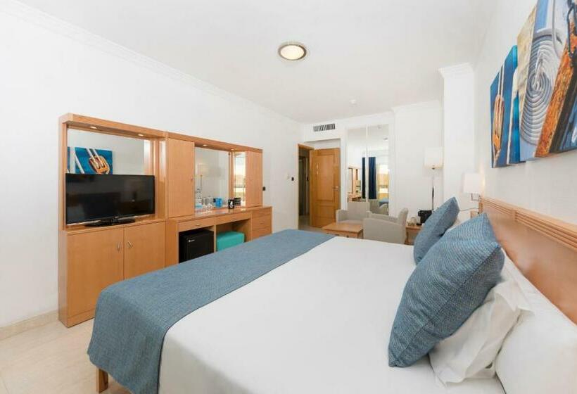 Семейный Номер, Ukino Palmeiras Village