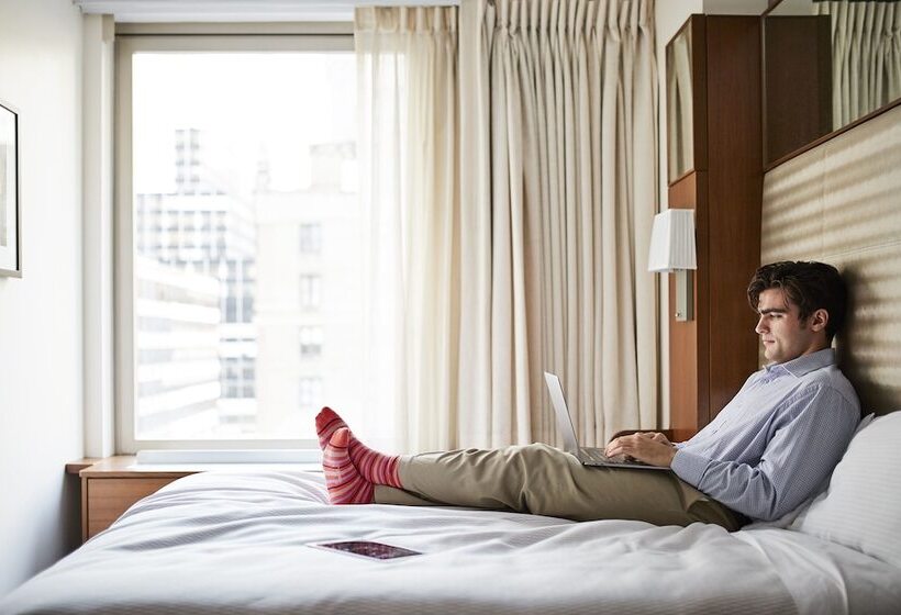 اتاق استاندارد برای معلولان, Club Quarters Hotel Grand Central, New York
