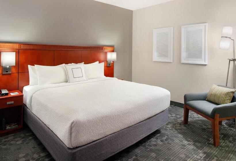스위트 킹사이즈 침대, Courtyard By Marriott Raleigh Cary