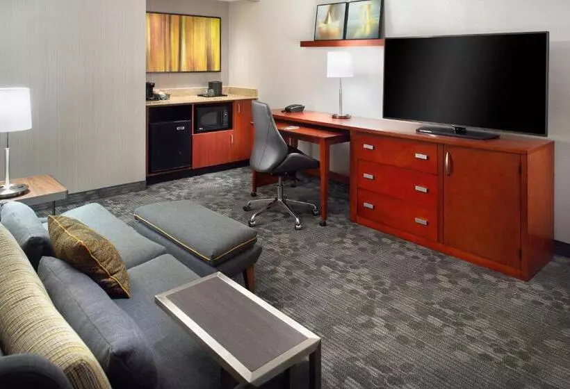 スイート, Courtyard By Marriott Raleigh Cary