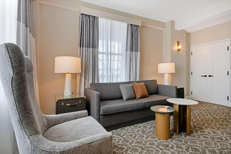 اتاق استاندارد با تخت بزرگ, Flor Tampa Downtown, Tapestry Collection By Hilton