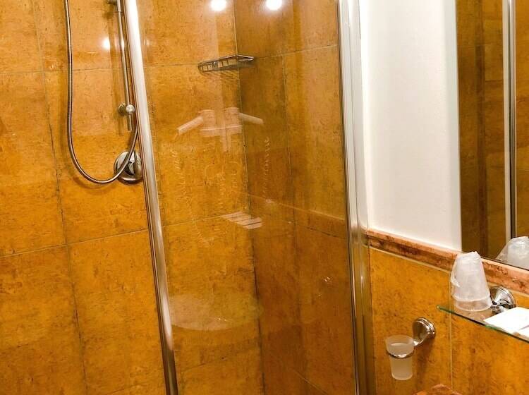 标准间, Florio Opera Palermo Central