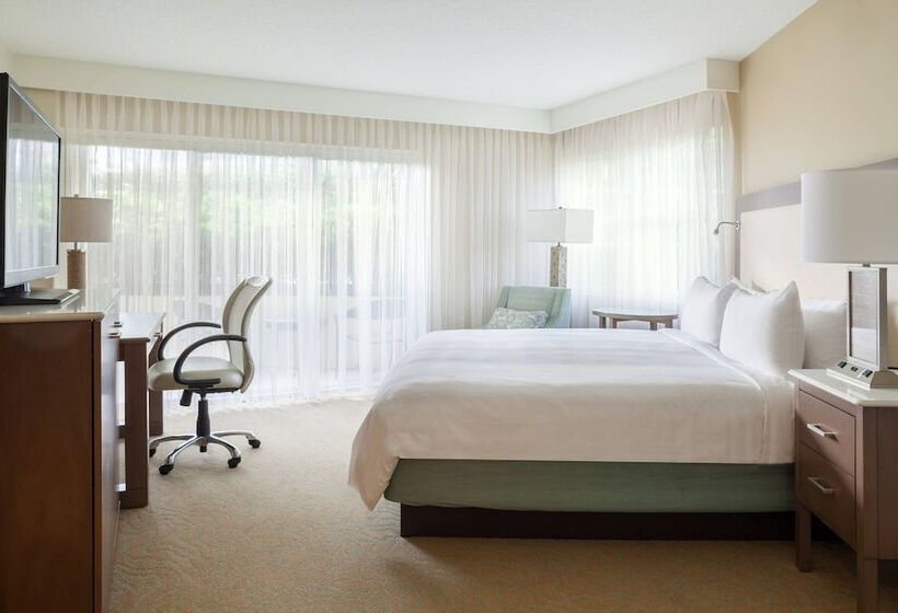 带海景的带双人床的标准间, Fort Lauderdale Marriott Pompano Beach Resort And Spa