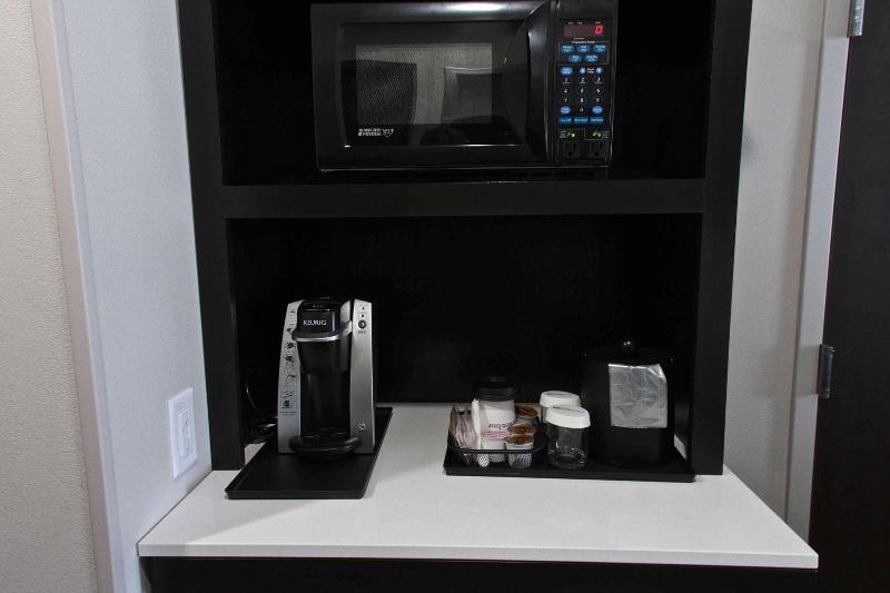 Полулюкс Кровать Кинг, Hilton Garden Inn Victoria