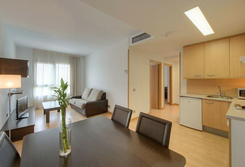 جناح جونيور بريميوم, Madrid Airport Suites, Affiliated By Meliá