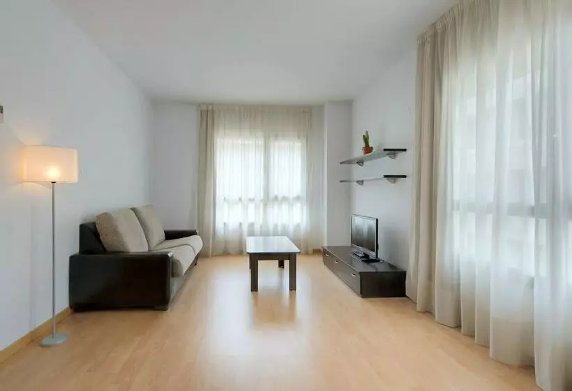 سوییت جونیور, Madrid Airport Suites, Affiliated By Meliá