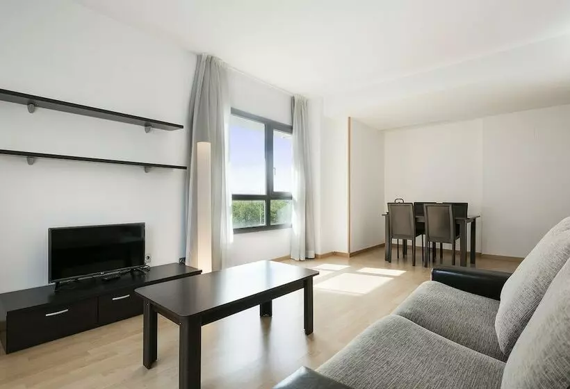 سوییت جونیور, Madrid Airport Suites, Affiliated By Meliá