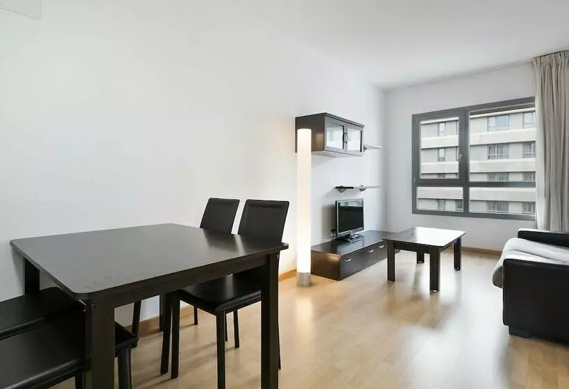 سوییت جونیور, Madrid Airport Suites, Affiliated By Meliá