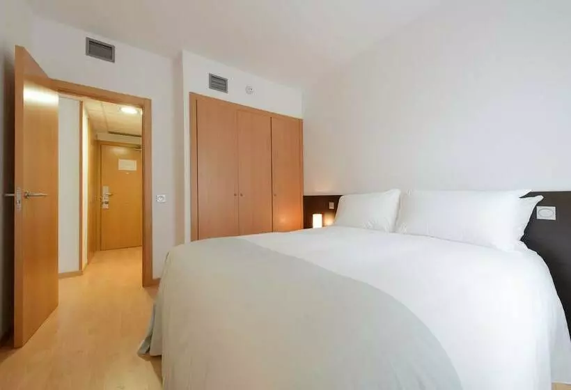 اتاق سوپریور, Madrid Airport Suites, Affiliated By Meliá