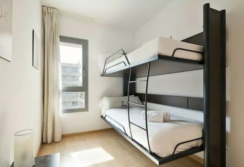 اتاق خانوادگی, Madrid Airport Suites, Affiliated By Meliá