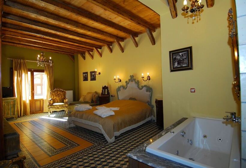 小型套房, Mantania Tower