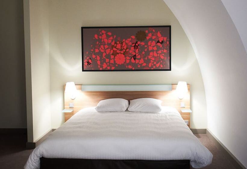 ダブルベッドのクラシックルーム, Mercure Cholet Centre