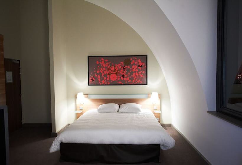 ダブルベッドのクラシックルーム, Mercure Cholet Centre