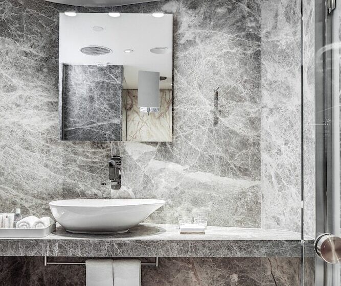 اتاق استاندارد, Ovolo Central