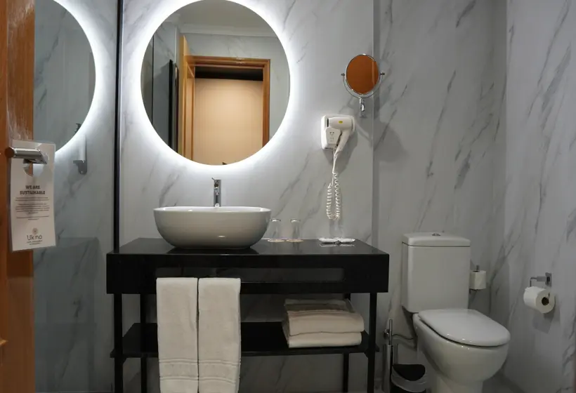 غرفة قياسية, Ukino Palmeiras Village