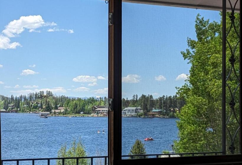 غرفة قياسية سرير ملكى, Western Riviera Lakeside Lodging