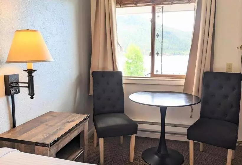 スタンダードルーム, Western Riviera Lakeside Lodging