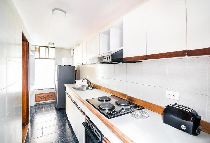 Apartamento 2 Dormitórios, Lloyds Apartasuites Parque 93
