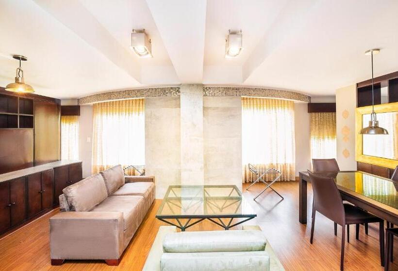 Apartamento 2 Dormitórios, Lloyds Apartasuites Parque 93