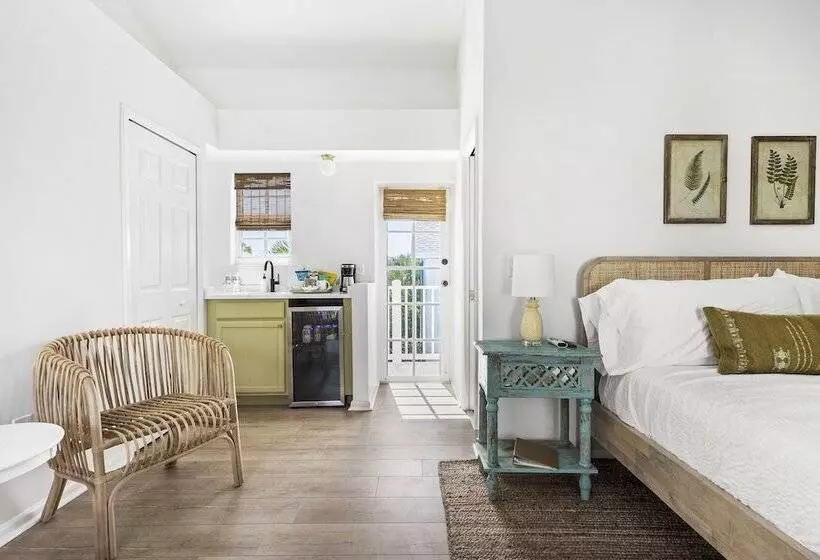 デラックススタジオ, Island Cottage Inn