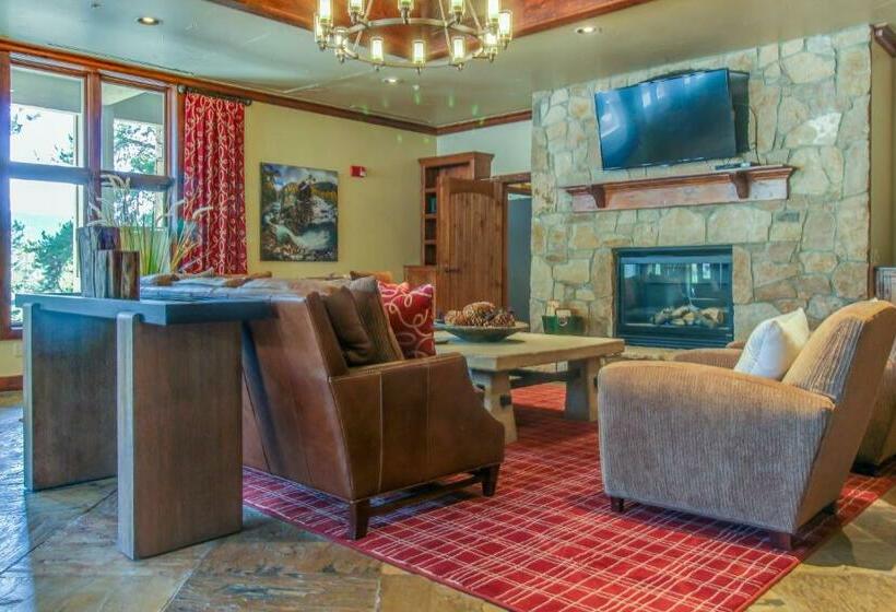 شقة غرفة واحدة, Romance At Riverbends  Snowflake Lift