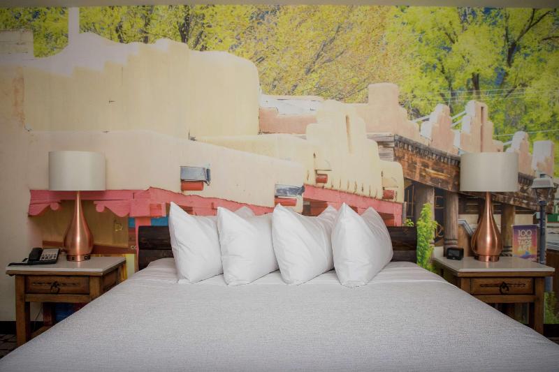 Номер Стандарт, Staybridge Suites Midvale, An Ihg