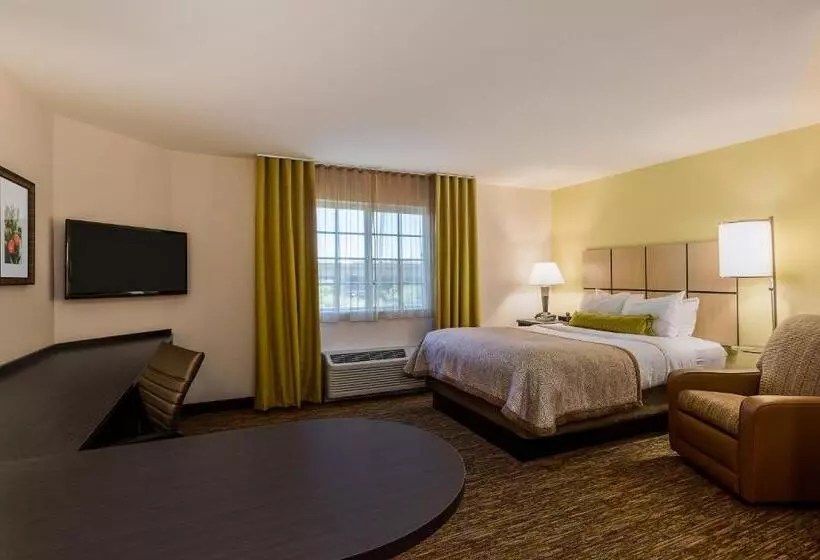 キングサイドベッドのスタンダードワンルーム, Candlewood Suites Tucson, An Ihg