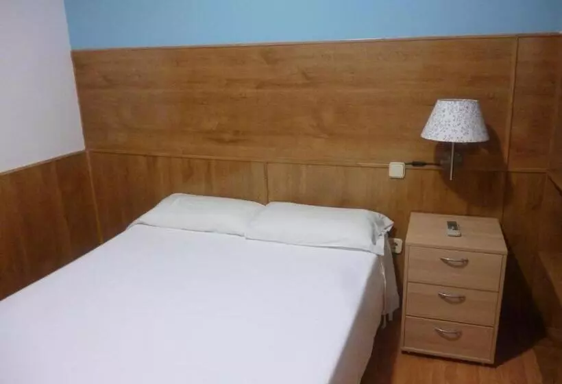 اتاق استاندارد یک نفره, Hostal San Blas