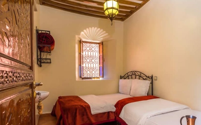 اتاق استاندارد سه تخته با سرویس بهداشتی مشترک, Atlas