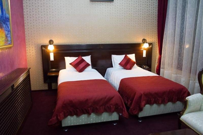 Номер Стандарт, Daily Plaza