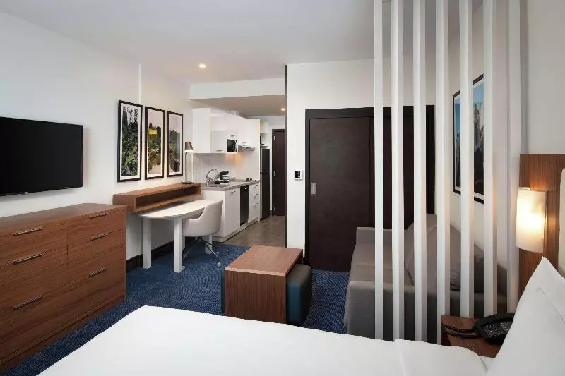 スタンダードルーム, Holiday Inn Express And Suites Denver East Peoria Street, An Ihg