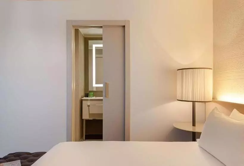 キングサイズベッドのスタンダードルーム, Hyatt Centric Murano Venice