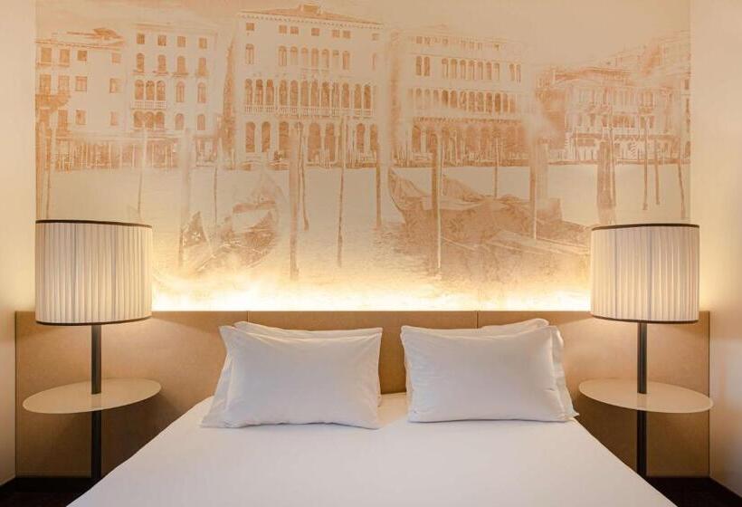 غرفة قياسية سرير كينج, Hyatt Centric Murano Venice