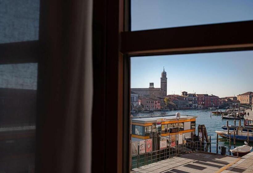 Люкс с Видом, Hyatt Centric Murano Venice