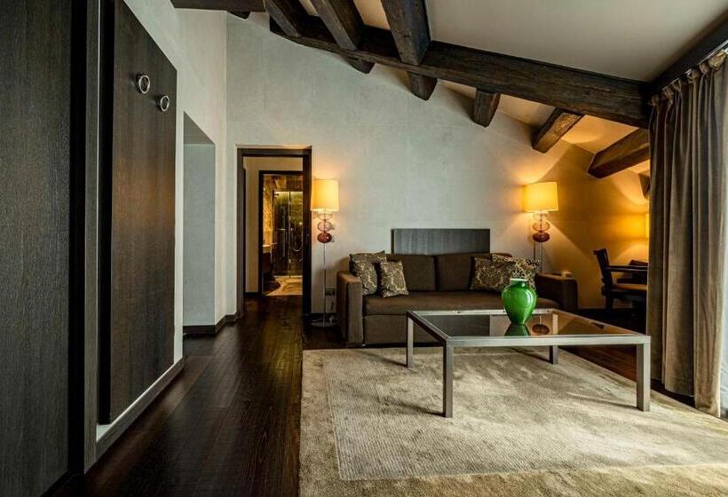 可观景的套房, Hyatt Centric Murano Venice