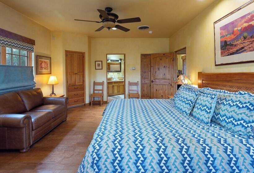 阁楼房, Inn On La Loma Plaza