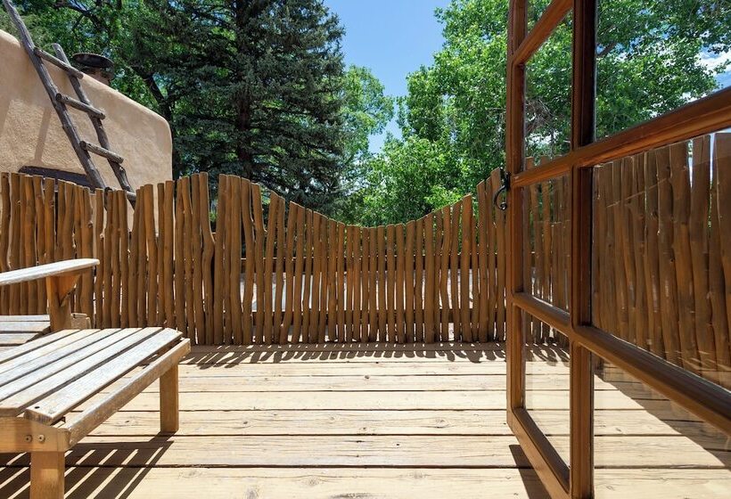 标准间带双人床, Inn On La Loma Plaza