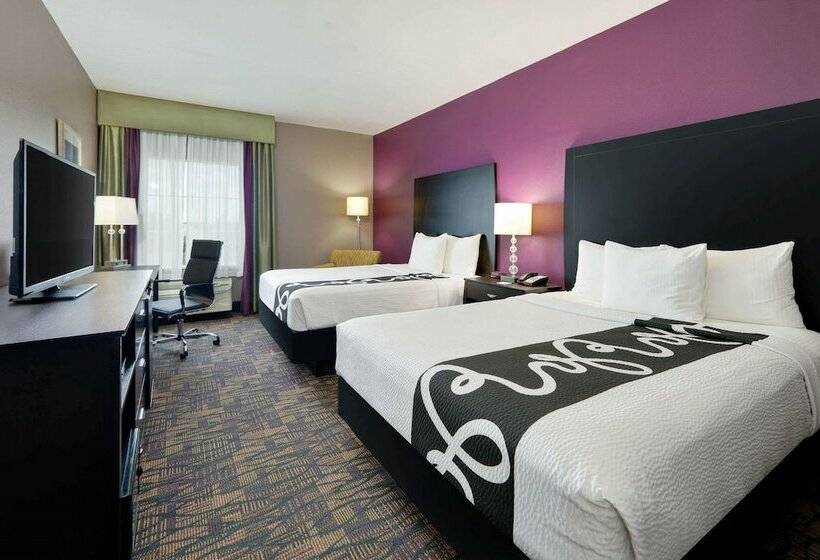 סוויטה מותאמת לאדם עם מוגבלויות, La Quinta By Wyndham Jourdanton   Pleasanton