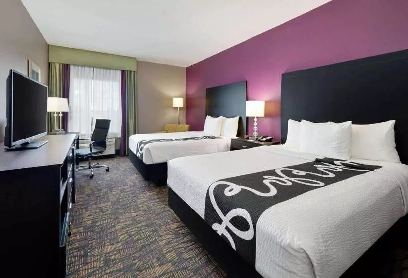 Sviitti Liikuntarajoitteisille, La Quinta By Wyndham Jourdanton Pleasanton