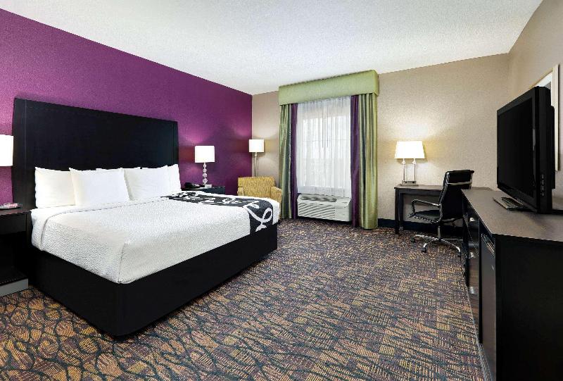 Номер Deluxe, La Quinta By Wyndham Jourdanton   Pleasanton