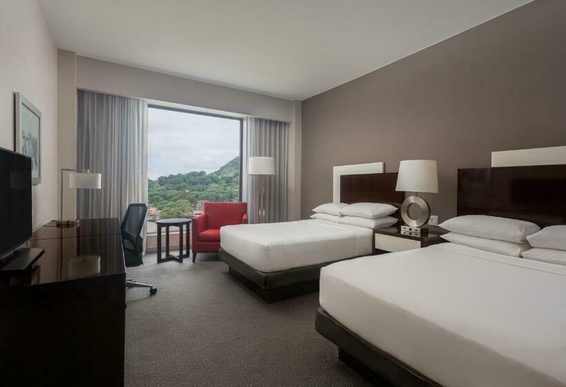 家庭间, Marriott Panama Hotel   Albrook