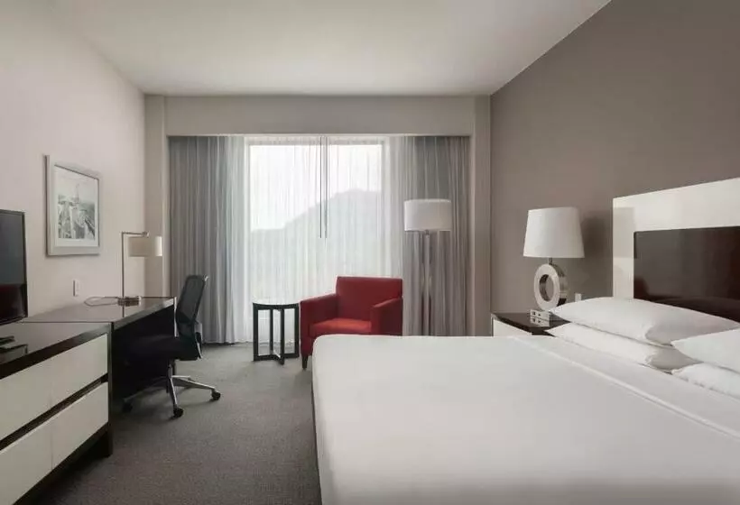 キングサイズベッド、シティビューデラックスルーム, Marriott Panama Hotel   Albrook